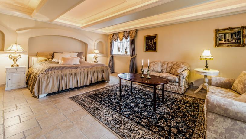 Skrøbelev Gods Deluxe Suite